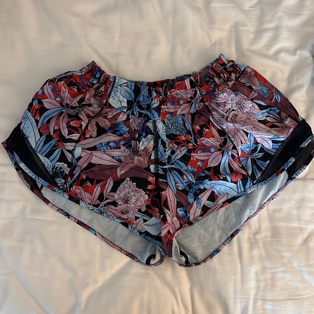 Lululemon hotty hot shorts